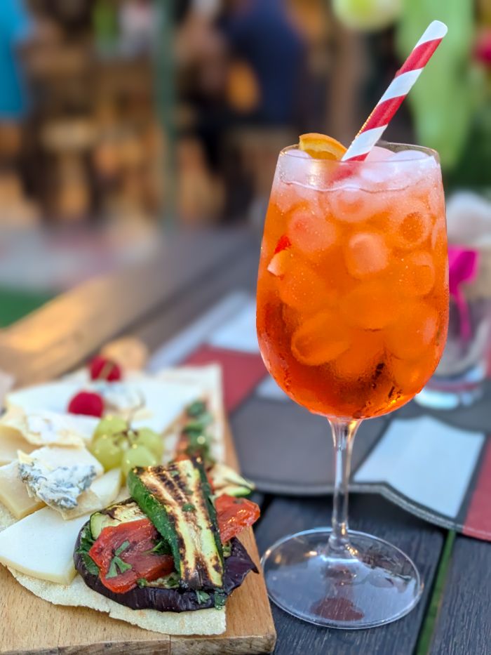 pexels-photo-33321122 bar dove fare aperitivo ad Abano Terme